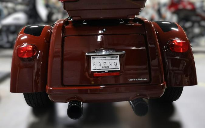 2024 Harley-Davidson Tri Glide Ultra Red Rock / Vivid Black