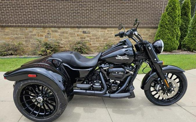 2023 Harley-Davidson® FLRT - Freewheeler®