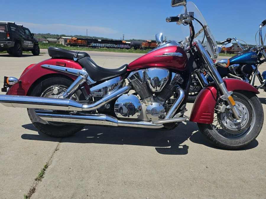 VTX1300S 2004 VTX1300 Retro