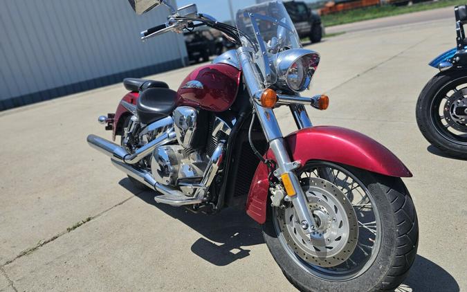 VTX1300S 2004 VTX1300 Retro