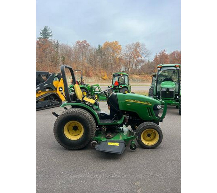 2006 John Deere 2520 Compact Tractor (26.5 hp)