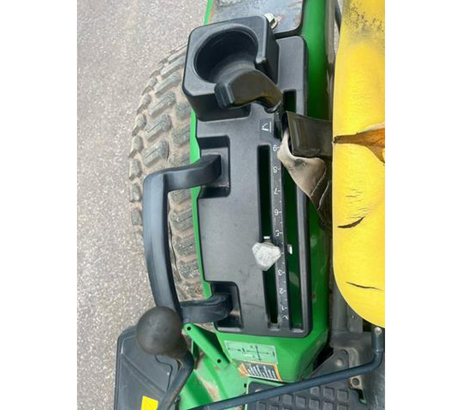 2006 John Deere 2520 Compact Tractor (26.5 hp)