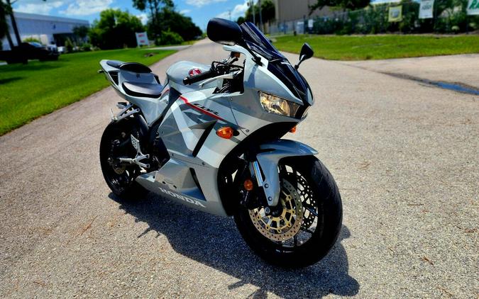 2025 Honda CBR600RR