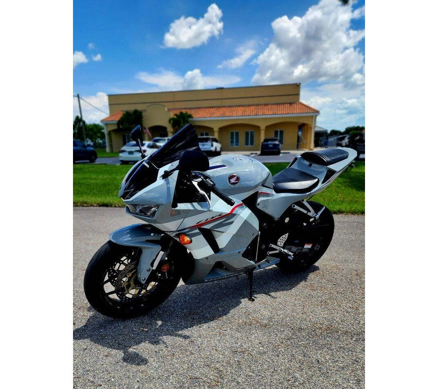 2025 Honda CBR600RR