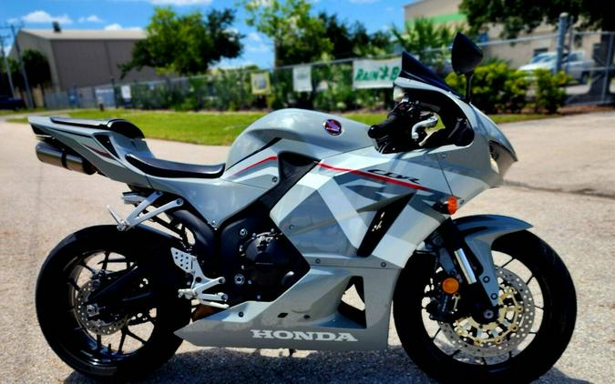 2025 Honda CBR600RR