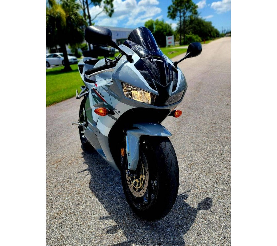 2025 Honda CBR600RR