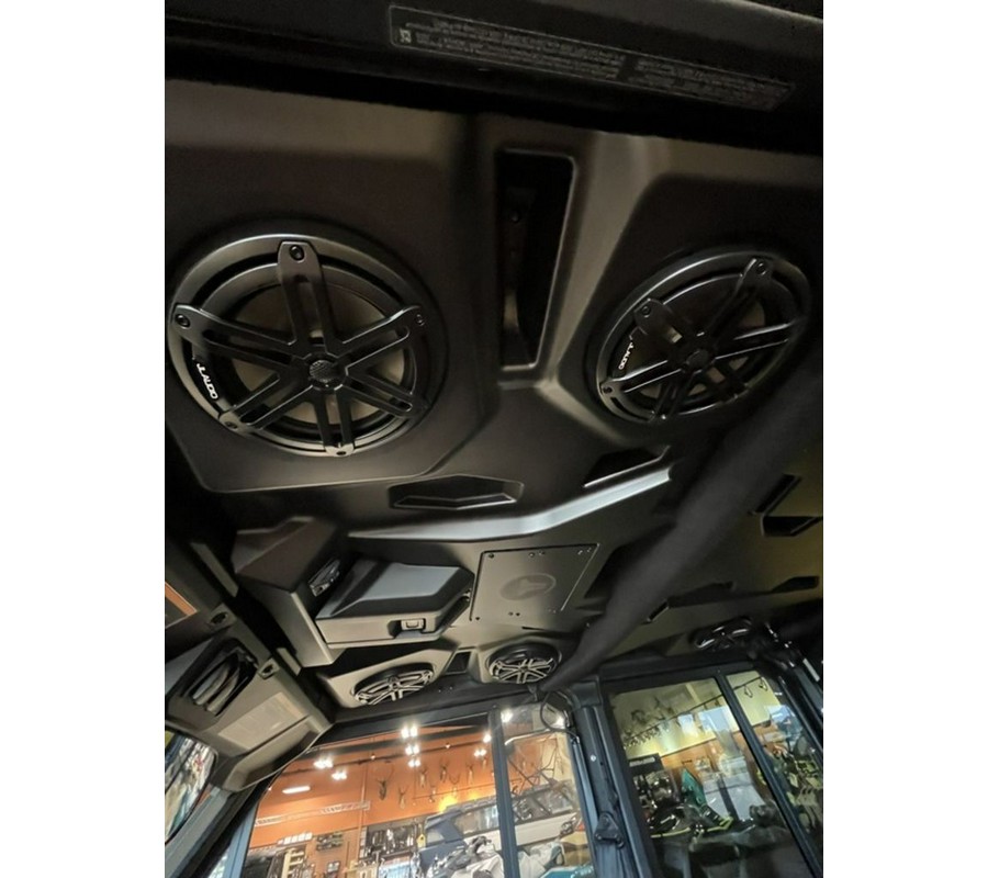 2026 Can-Am Defender MAX Lone Star Cab HD11