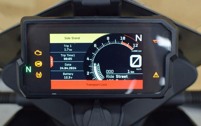 2024 KTM Adventure 390