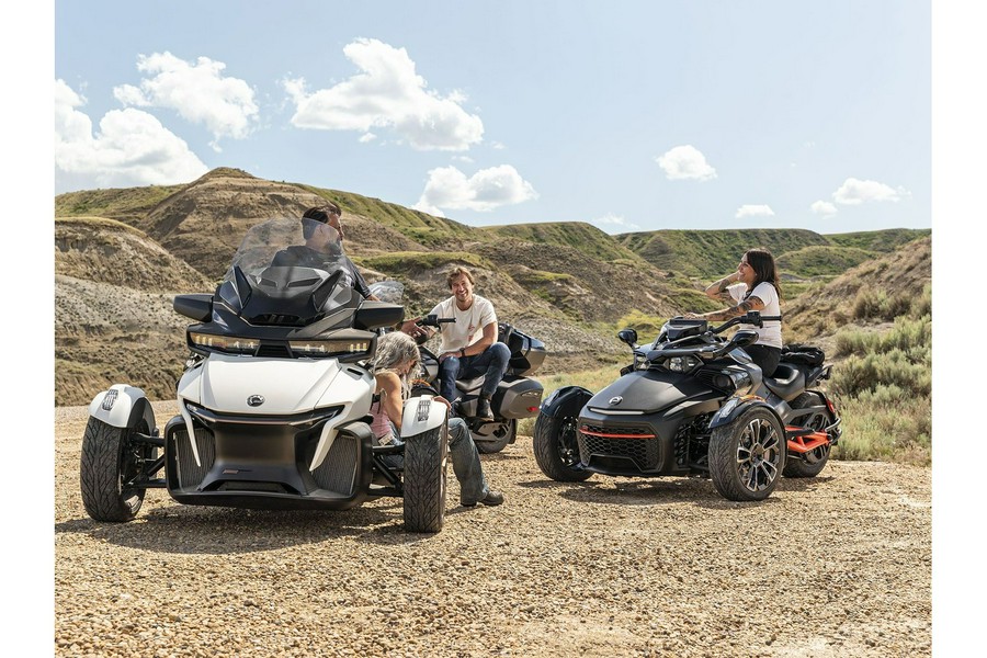 2024 Can-Am Spyder RT Sea-to-Sky