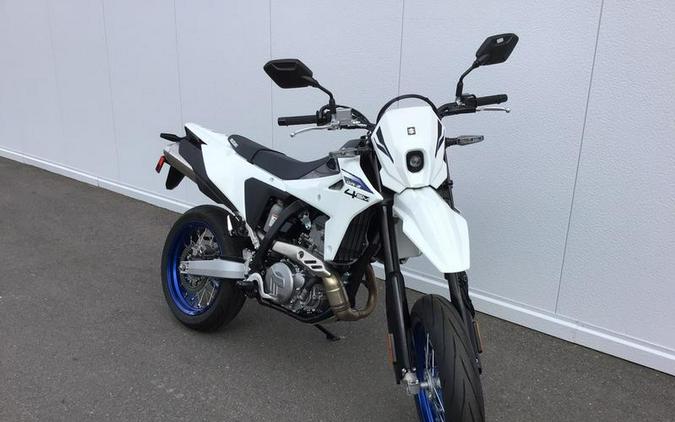 2025 Suzuki DR-Z4SM