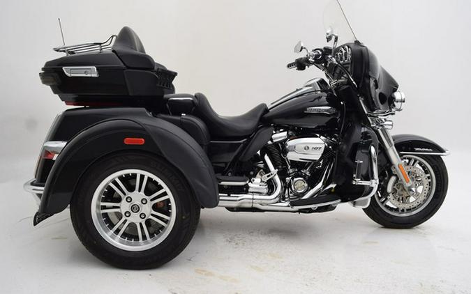 2018 Harley-Davidson FLHTCUTG - Tri Glide Ultra