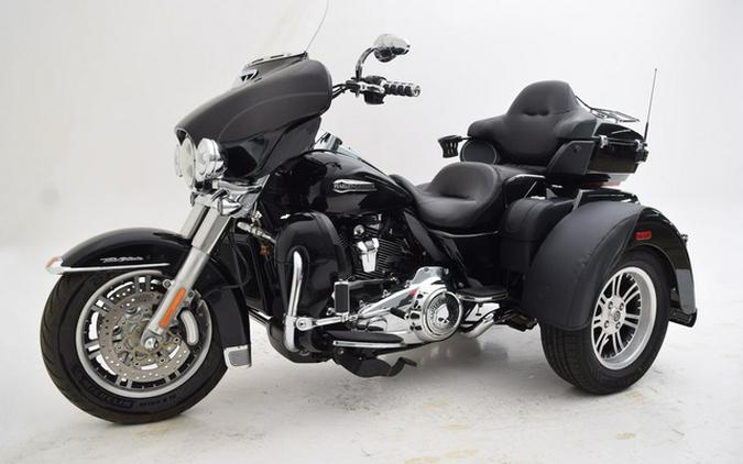 2018 Harley-Davidson FLHTCUTG - Tri Glide Ultra