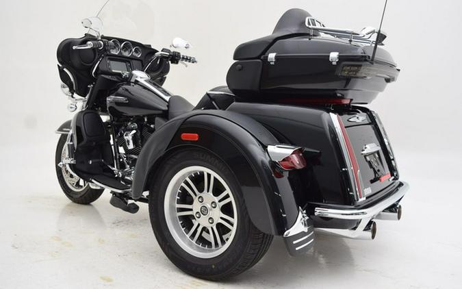 2018 Harley-Davidson FLHTCUTG - Tri Glide Ultra