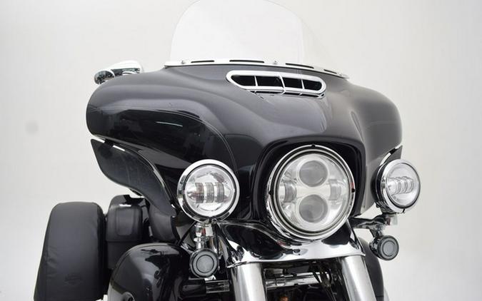 2018 Harley-Davidson FLHTCUTG - Tri Glide Ultra