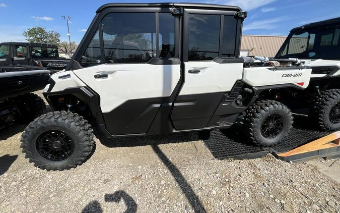 2027 Can-Am Defender XU MAX Limited HD11