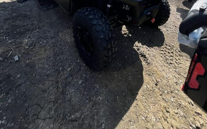 2027 Can-Am Defender XU MAX Limited HD11