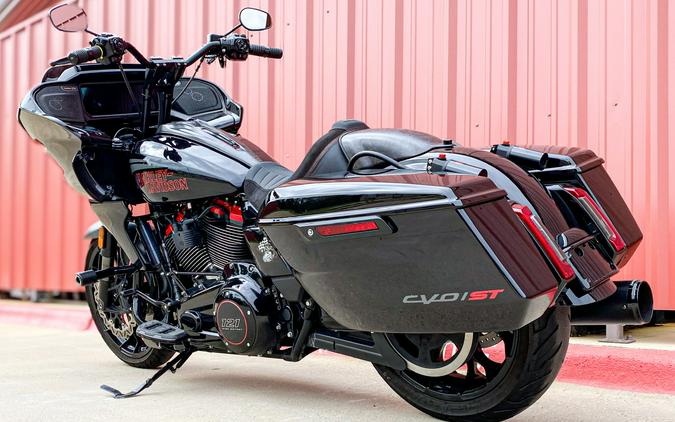 2024 Harley-Davidson® CVO™ Road Glide® ST FLTRXSTSE