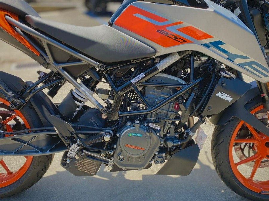 2023 KTM 200 Duke