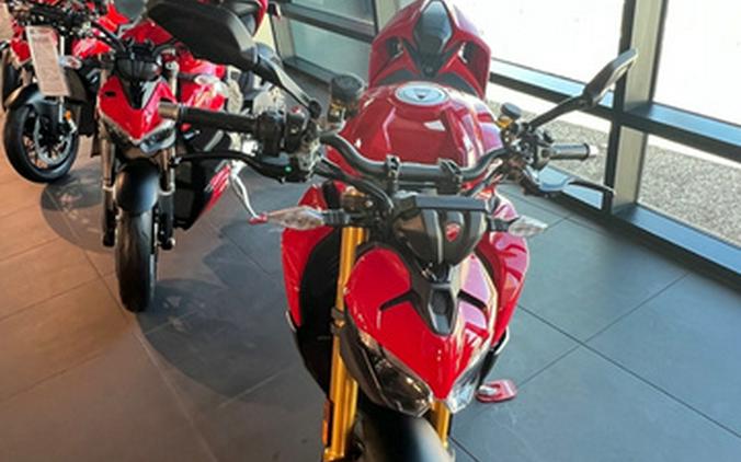 2025 Ducati Streetfighter V2 S