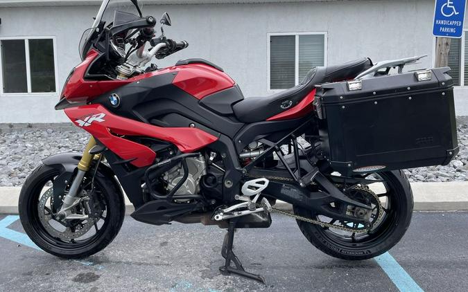 2016 BMW S 1000 XR Premium Racing Red