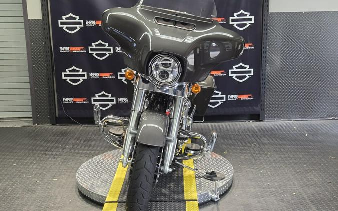 2023 Harley-Davidson Street Glide Special Gray Haze