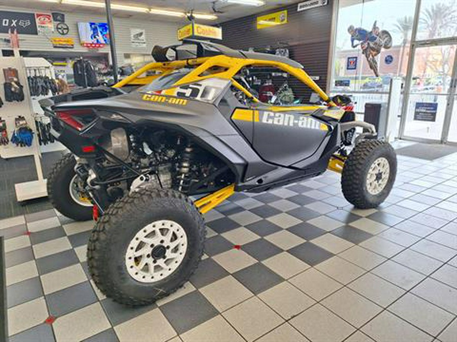 2024 Can-Am Maverick R X RS with Smart-Shox 999T DCT