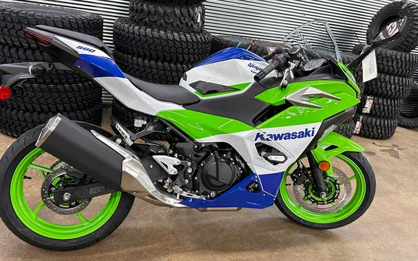 2024 Kawasaki Ninja 500 Review [14 Fast Facts]