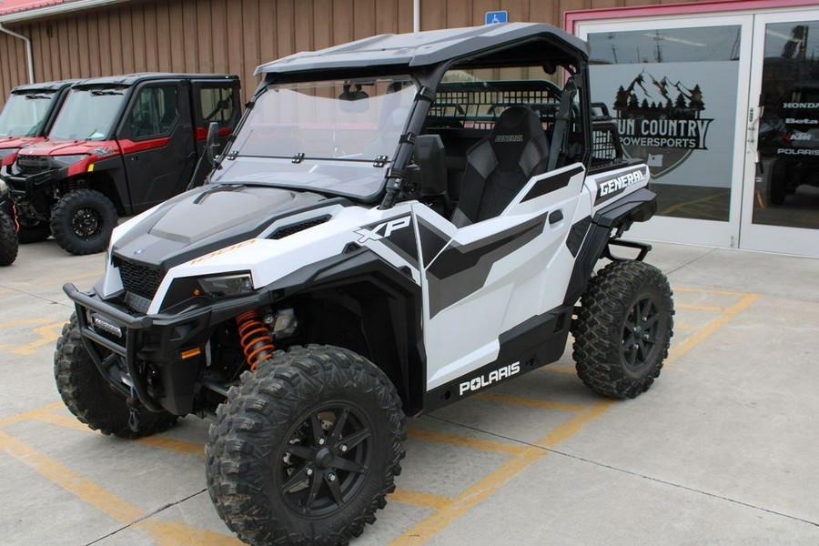 2022 Polaris® General XP 1000 Deluxe