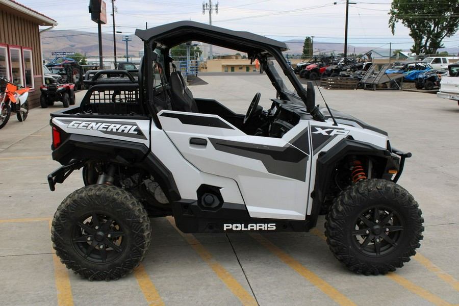 2022 Polaris® General XP 1000 Deluxe