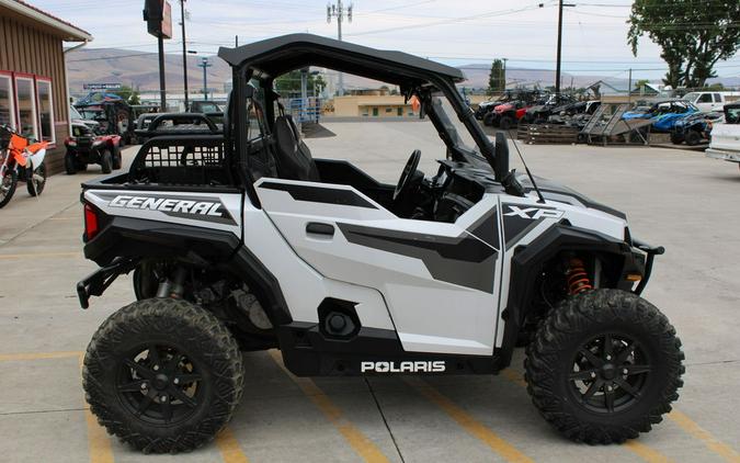 2022 Polaris® General XP 1000 Deluxe