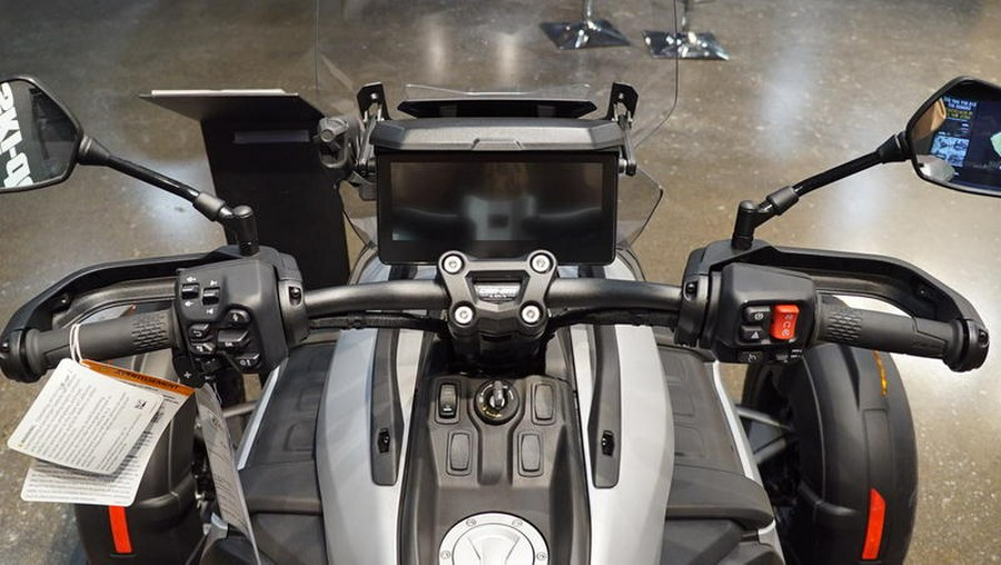 2025 Can-Am® Canyon XT