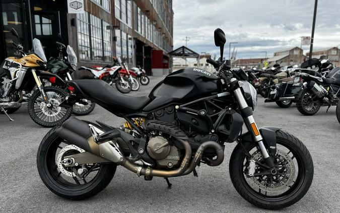 2016 Ducati MONSTER 821