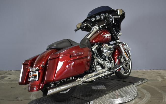 2016 Harley-Davidson Street Glide Special Velocity Red Sunglo