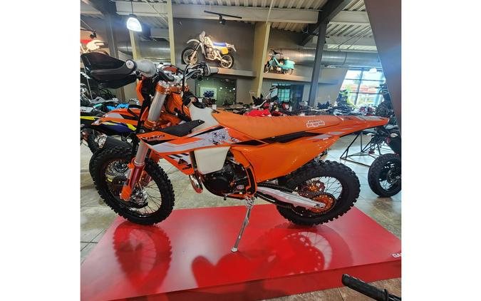 2024 KTM 300 XC-W Hardenduro