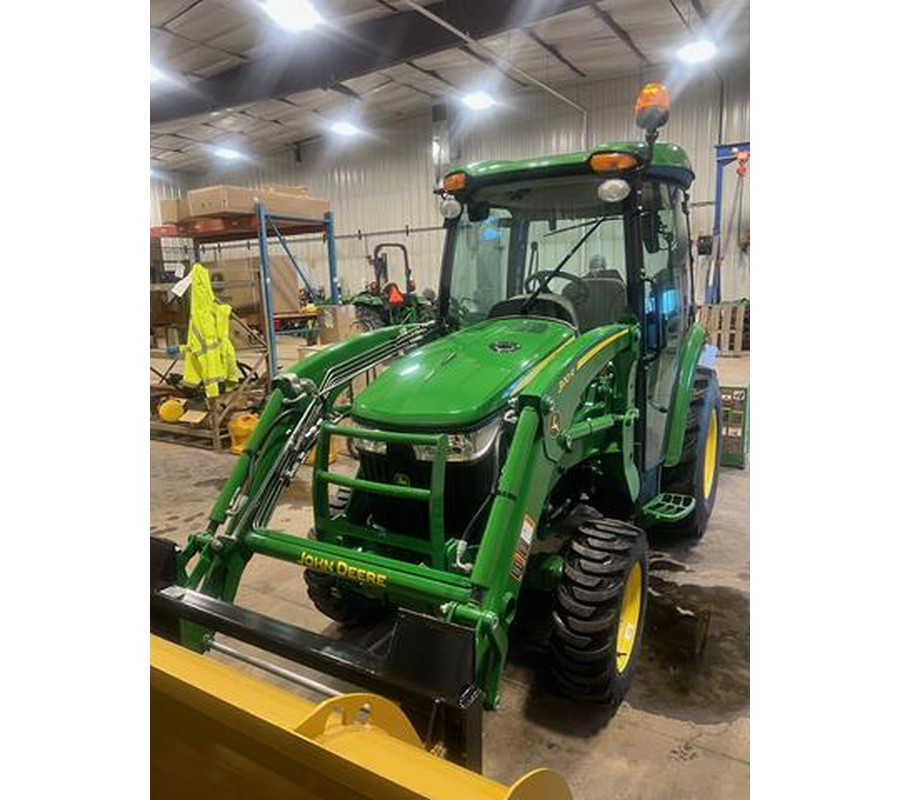 2023 John Deere 3046R Cab