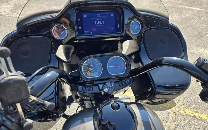 2023 Harley-Davidson® FLTRT - Road Glide® 3