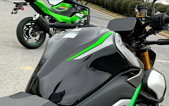 2025 Kawasaki Z900 SE ABS