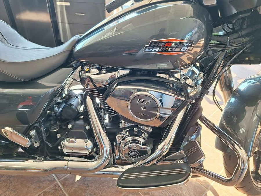 2025 Harley-Davidson® FLHX - Street Glide®