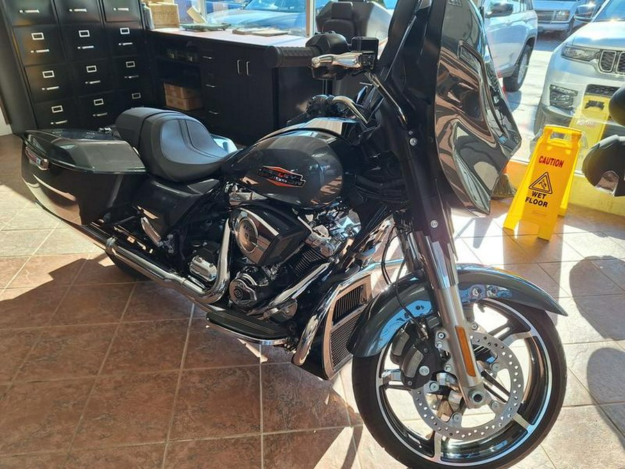 2025 Harley-Davidson® FLHX - Street Glide®