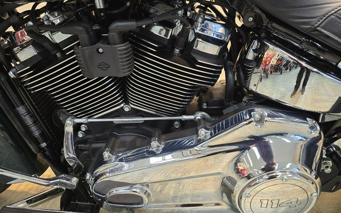 2024 Harley-Davidson® Heritage Classic Alpine Green FLHCS