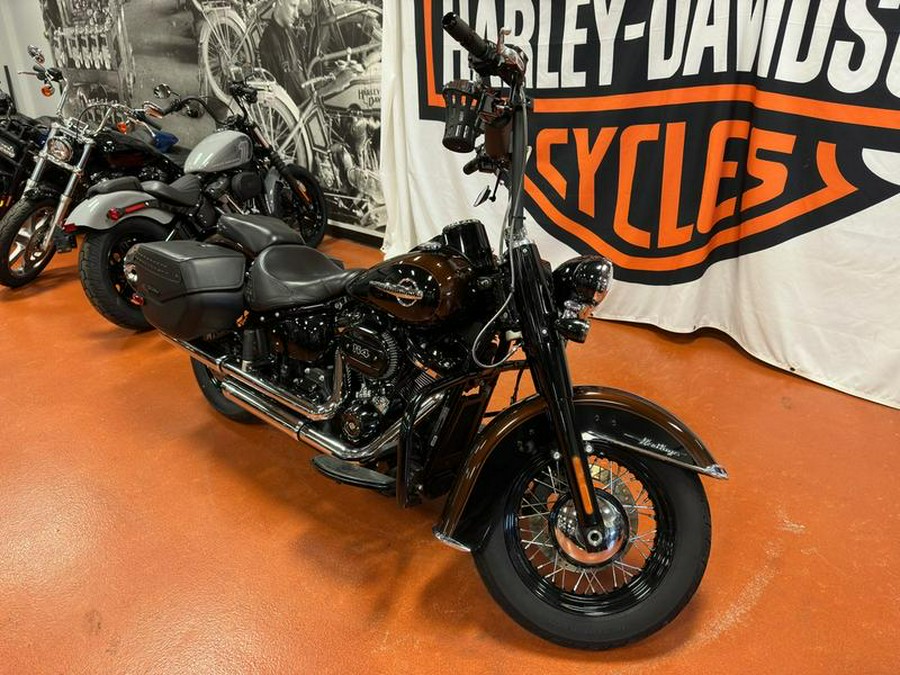 2019 Harley-Davidson® FLHCS - Heritage Classic 114