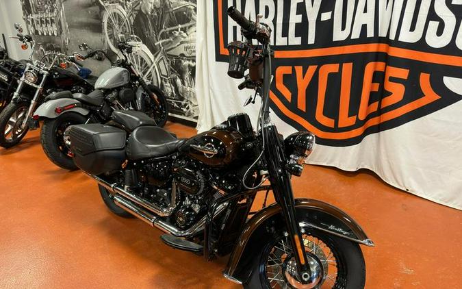 2019 Harley-Davidson® FLHCS - Heritage Classic 114