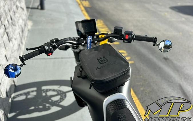 2019 Husqvarna Svartpilen 701