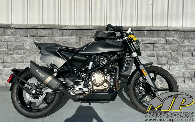 2019 Husqvarna Svartpilen 701