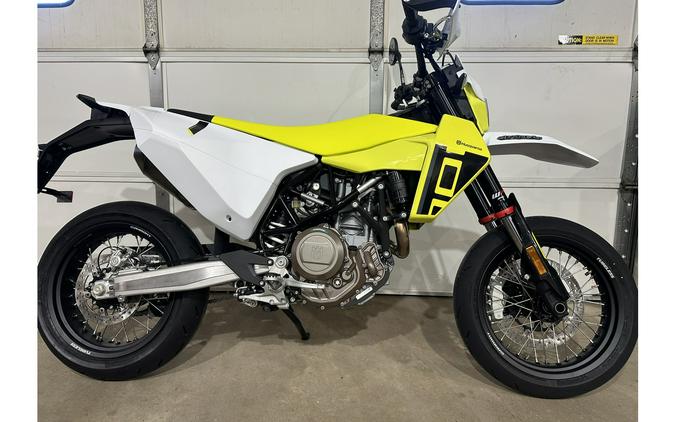 2026 Husqvarna Motorcycles 701 Supermoto