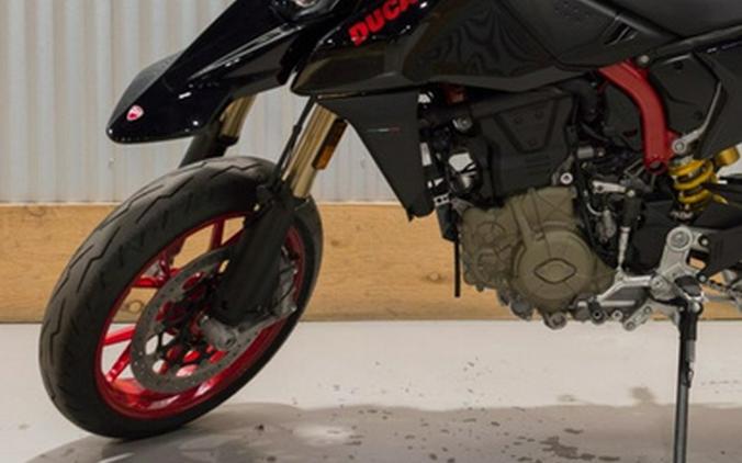 2027 Ducati Hypermotard 698 Mono Nera