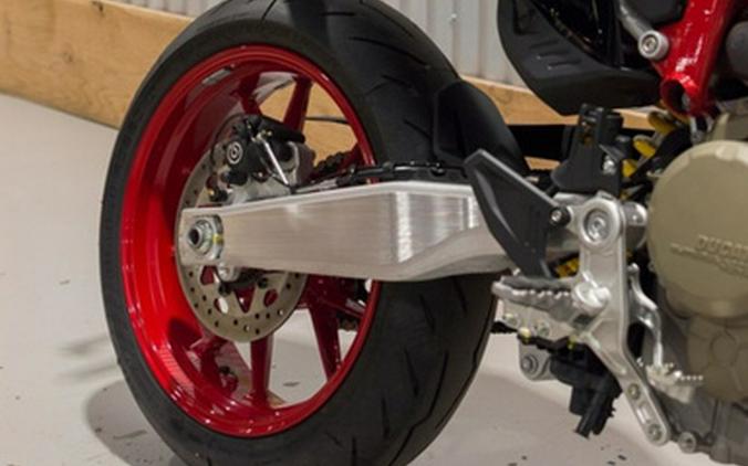 2027 Ducati Hypermotard 698 Mono Nera