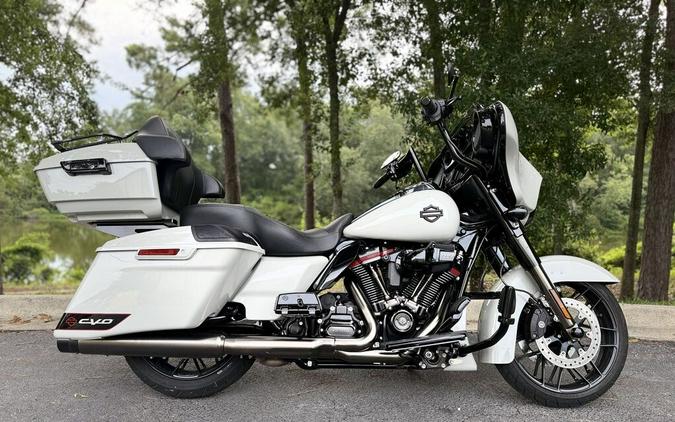 FLHXSE 2020 CVO™ Street Glide®