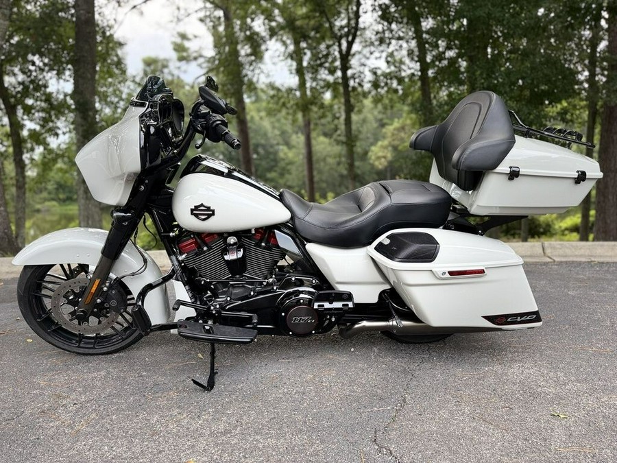 FLHXSE 2020 CVO™ Street Glide®