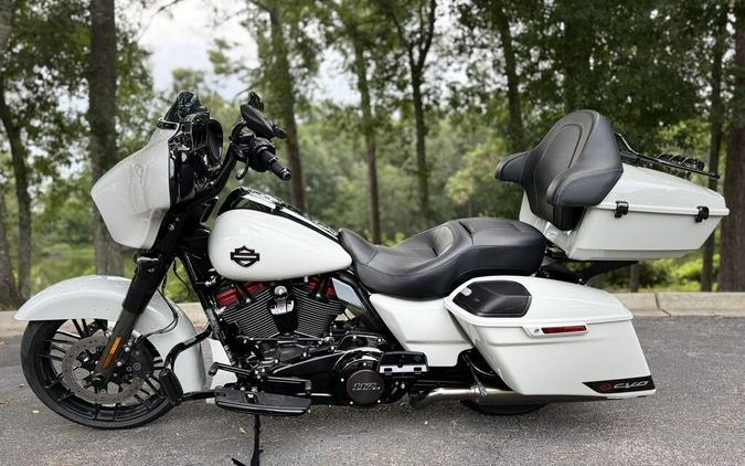FLHXSE 2020 CVO™ Street Glide®